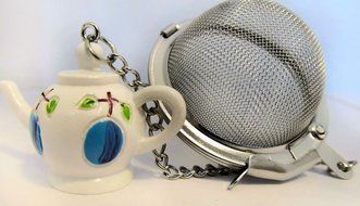 U-B Charmed Teapot Tea Strainer (Multi-color Flowers) N4
