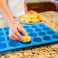 Bessmate Silicone Muffin Pan -12 Cups Blue Mold &amp; Baking Tray- Reusable, Non-Stick Bakeware For Cupcakes and Cakes... N10