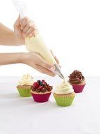 EKIND Reusable Silicon Cake Pastry Bag Cream Icing Piping Bag Cake Decorating Bags Tools Set (3 size in 1) N18