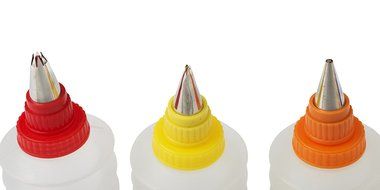 Aroma Bakeware Cupcake Decorating Icing Kit with 12 Cupcake Cups N3