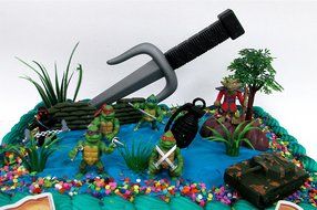 Teenage Mutant Ninja Turtles 17 Piece Birthday Cake Topper Set Featuring Sensei Splinter, Donatello, Leonardo,... N6