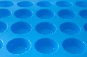 Silicone Mini Muffin &amp; Cupcake Pan - 24 Cups Pink Mold &amp; Baking Tray- Reusable, Non-Stick Bakeware - Heat Resistant... N18