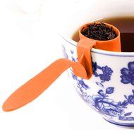 Jonas Orange Clip-On Loose Tea Strainer
