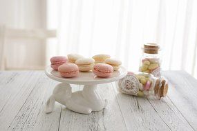 Tea Storage Bulk Candy Jars, Ceramic Reindeer Kitchen Canister Decor N10