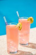 Hummingbird Glass Straws with Cleaning Brush (2 Pack), 8" x 9.5mm, Blue N36