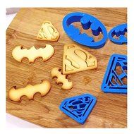 Batman Superman Cookie Cutter Biscuit Mold 4PCS Set N3