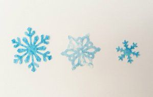 38 Edible Snow Queen Snowflake Collection Pre Cut Wafer Cupcake Toppers Novelty N2