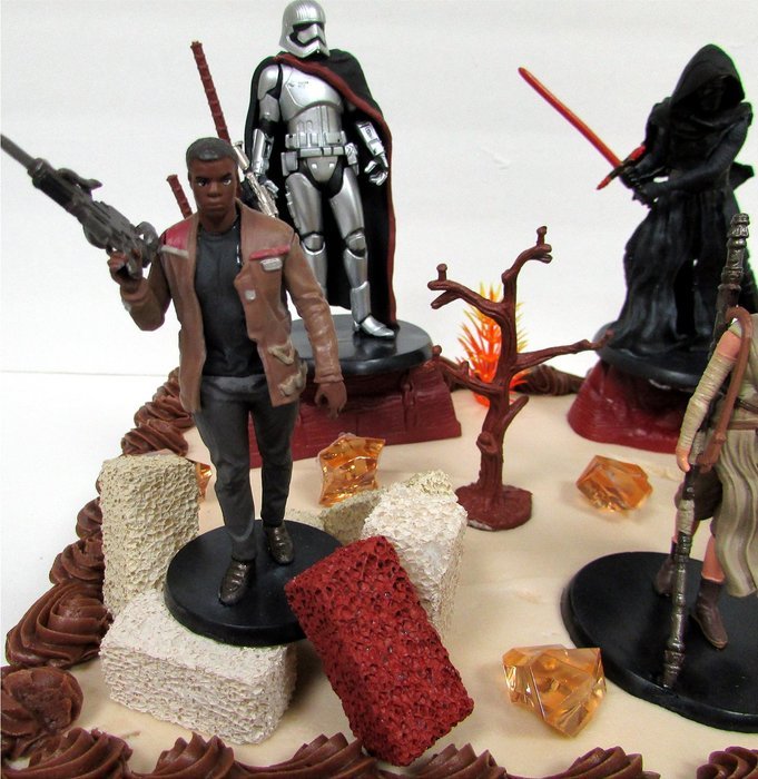 STAR WARS Jakku Planet Themed 20 Piece Birthday Cake Topper Featuring 6 Star Wars Figures and Decorative Themed... N4