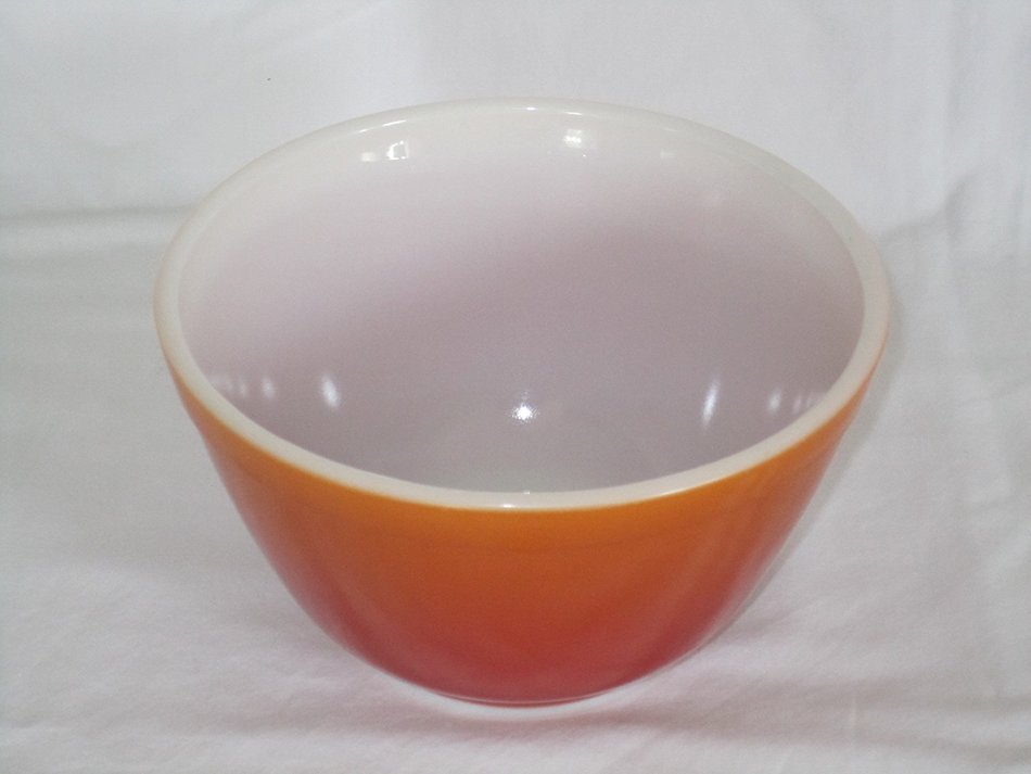 Vintage 1970s Pyrex Red-Orange " FlameGlo " Glass 1 1/2 Pint Mixing Batter Nesting Bowl
