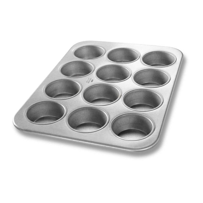 Chicago Metallic 43375 Glazed Aluminum Jumbo Muffin Pan For 12 Muffins