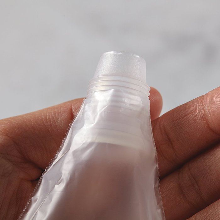 Cake Boss Decorating Tools 12-Inch Disposable Plastic Icing Bags, 100 Count N3