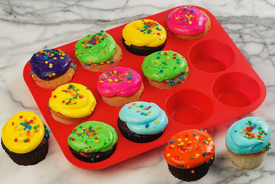 24 Cup Silicone Muffin & Cupcake Baking Pan- Non Stick Silicone Mold- BPA-Free Reusable Bakeware- Heat Resistant... N9