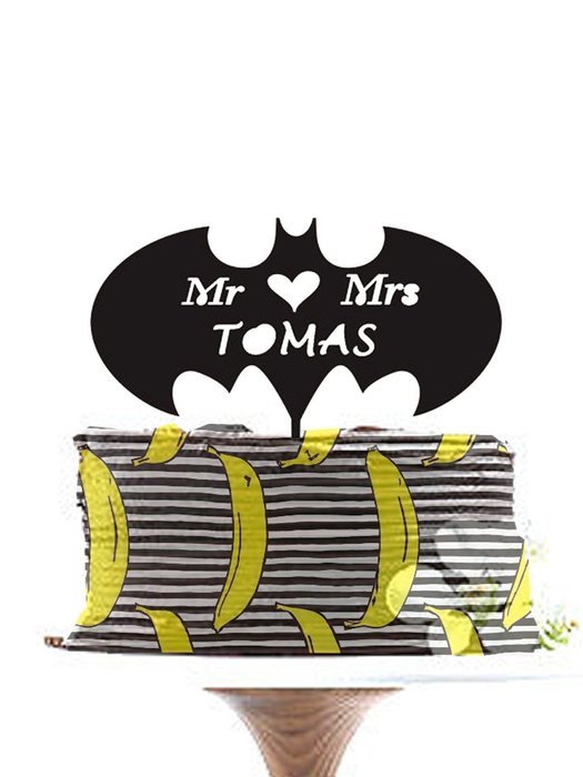 Batman Silhouette with Mr and Mrs Cake Topper With Surname TOMAS, Custom any Name Wedding Cake Topper - Wedding...