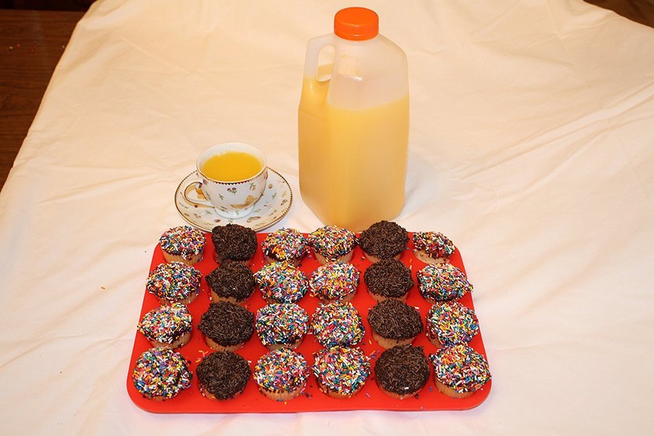 Cheff 12 Cup Muffin Bake Pan Silicon Cupcake Mold (12 Cup & 24 Cup) N5