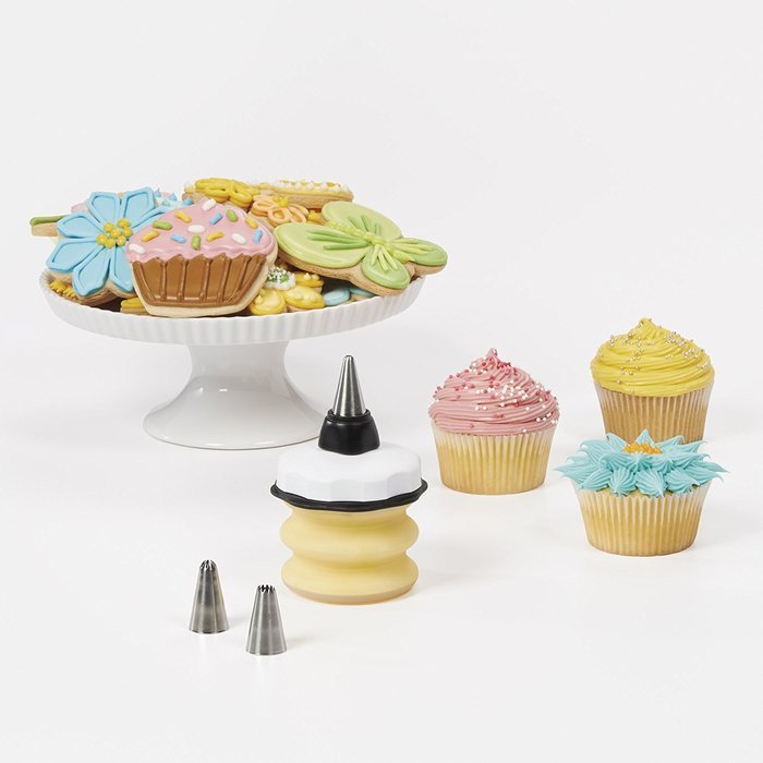 OXO Good Grips Baker's 8-Piece Silicone Decorating Bottle Kit, Clear/Red N16