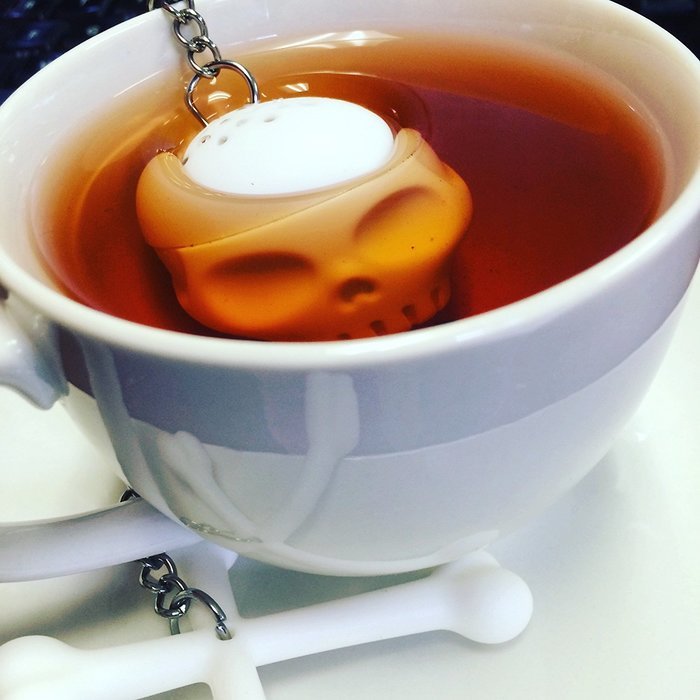 Wishstone Mr & Mrs Bone Sugar Skull & Crossbones Tea infuser Set of 2 - Good Addition To Nessie Loch Ness Monster... N3