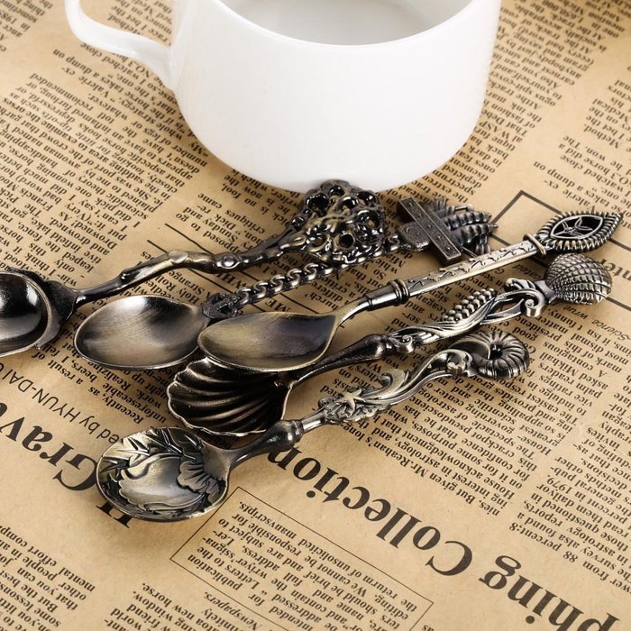 TTnight 5pcs Kitchen Bar Vintage Royal Style Metal Carved Small Coffee Spoons Flatware Cutlery Mini Dessert Spoon... N9