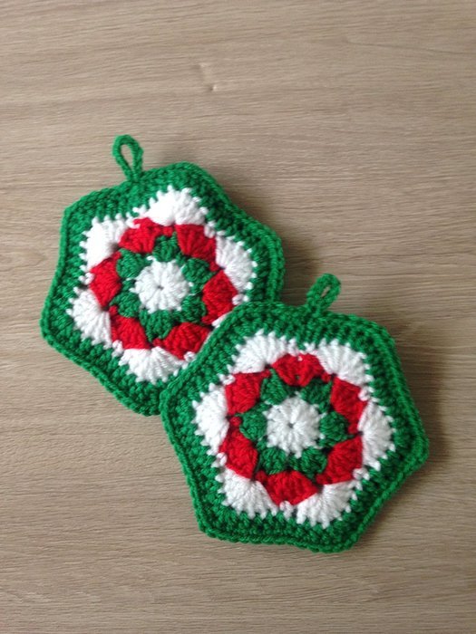 Crochet pot holders in Christmas motive, crochet potholders N4