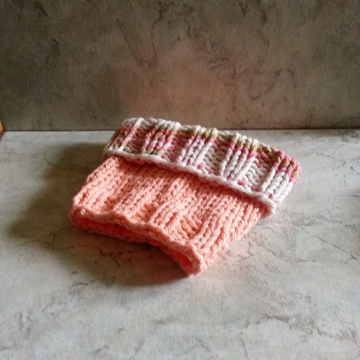 2 in 1 Coffee Cup Cozy Peach Ombre Cuff with Peach Body N4