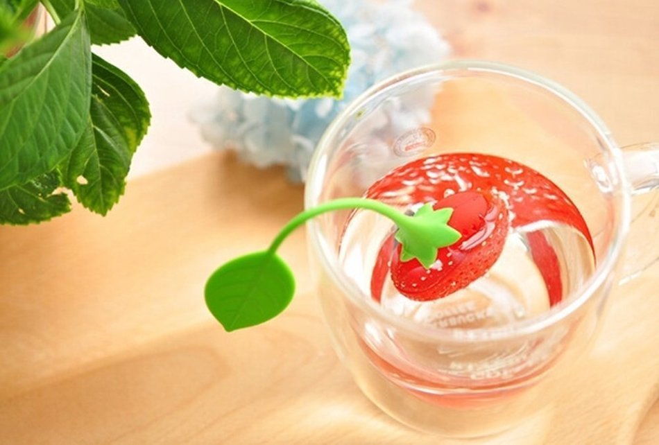 Ved-Mart&copy; Silicone Tea Infusers Fine Filter 3 Sets In One, Super Cute Strawberry Design Red, Teapot Teacup Tea-filter N3