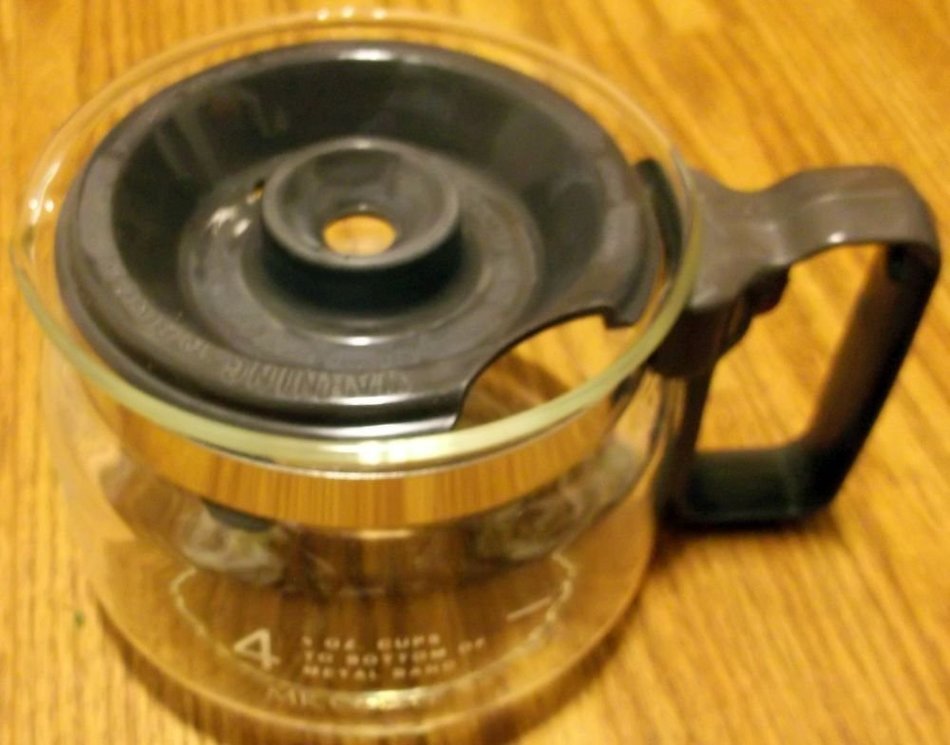 Mr Coffee D4 4 cup coffee replacement carafe BLACK N4