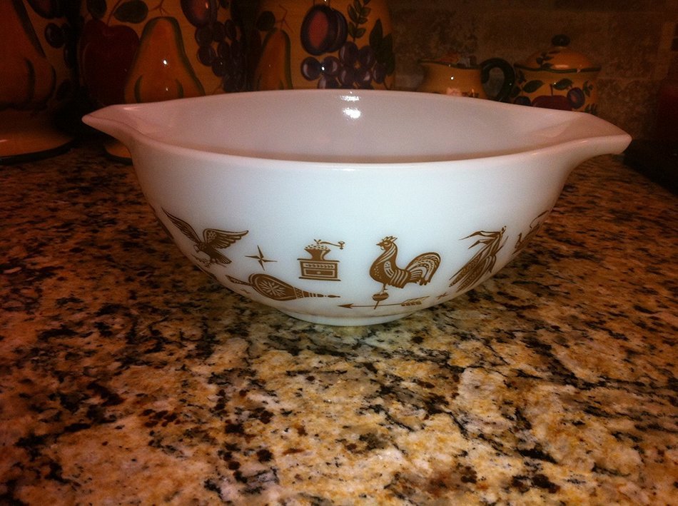Vintage 1960's Pyrex Cinderella - Mixing Batter Bowl - Early American Americana - 2 1/2 Quart #443