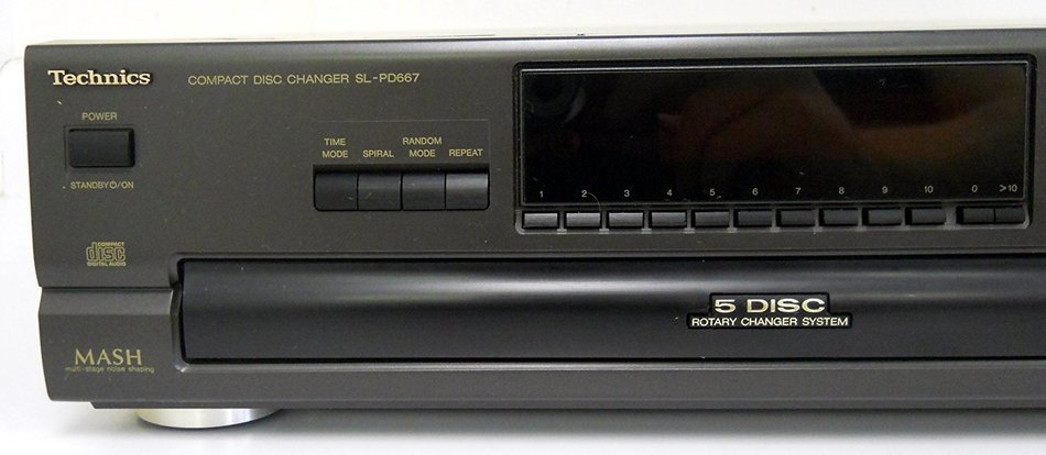 Technics Compact Disc Changer SL - PD667 N3