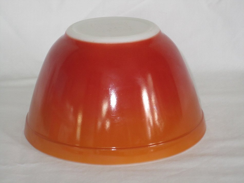 Vintage 1970s Pyrex Red-Orange " FlameGlo " Glass 1 1/2 Pint Mixing Batter Nesting Bowl N2