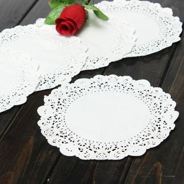 UR Bakeware 100Pcs 5.5 Inch Round Lace Paper Cake Dessert Doilies Placemat N4