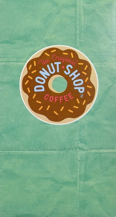 Coffee People Donut Shop Decaf Medium Roast Extra bold, 22-Count K-Cup Portion Pack for Keurig Brewers N19