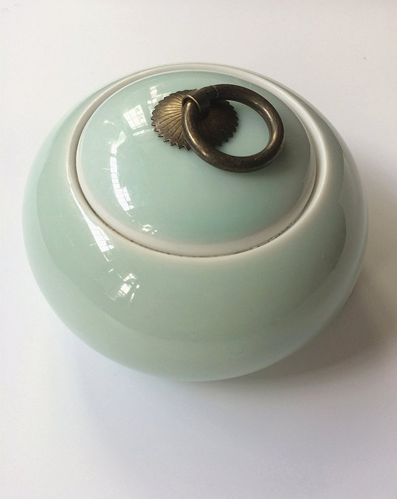 Eternal Chinese Ceramic Tea Canister Set Tea Tins Containers Tea Pot / Tea Caddy Storage to business gifts (milky) N4