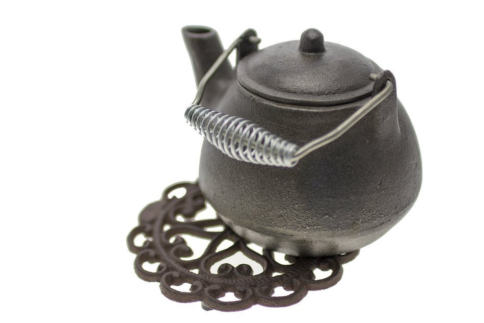 Cast Iron Trivet | Round with Vintage Pattern | Decorative Cast Iron Trivet For Kitchen Or Dining Table | 7.7... N9