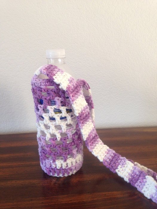 Crochet water bottle carrier, crochet bottle holder in shades of purple N2