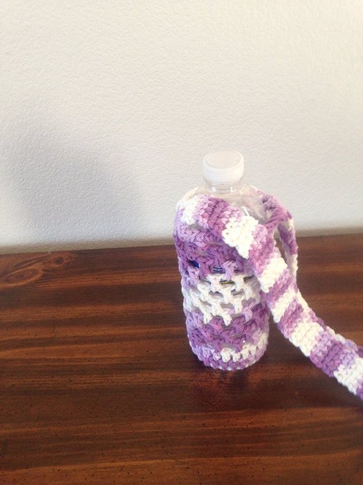 Crochet water bottle carrier, crochet bottle holder in shades of purple N3