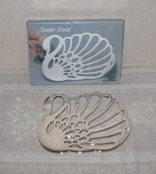 Wm A. Rogers Swan Trivet