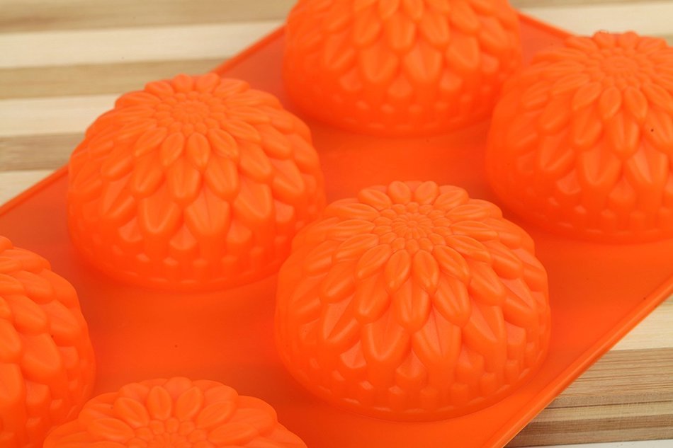 Home Value 2-Piece Silicone Chrysanthemum Shape, Muffin, Brownie, Cornbread, Cheesecake, Panna Cotta, Pudding,... N3