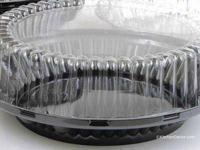 9 Inch High Dome Plastic Disposable/Reusable Pie Carrier #WJ43 (10)