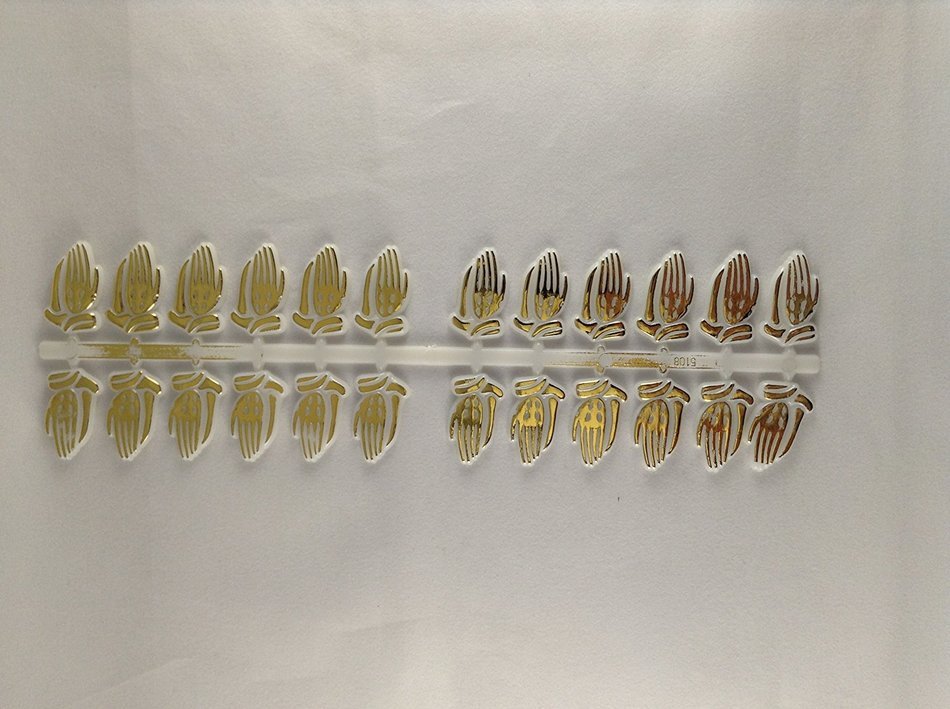 48 pcs Plastic Cake Topper Praying Hands White with Gold Favor Decorations N2