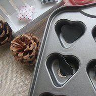 12 Mini Cheesecake Pan, Hineway 12 Cups Heart-shaped Muffin Cake Mold Baking Tools N4