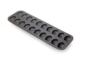 Gobel Mini Madeleine Mold 20 Cavities-NONSTICK- Each Cavity: 1 1/4"x 1 3/4". Overall Size of Pan: 15-1/2"X5"