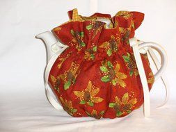 Pretty Christmas Floral Print 6 Cup Reversible Tea Pot Cozy N3