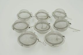 Sunreek&trade;New Stainless Steel Mesh Tea Balls -Quality Stainless Steel - Durable and Rust Resistant(Pack of 8) N5