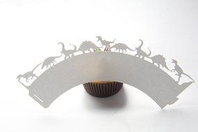 Kuke 24 pcs Jurassic Park Escaping Dinosaurs Laser Cut Cupcake Wrappers Cupcake Liners Muffin Container for Baby... N2