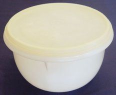 Vintage Tupperware Medium Mixing Bowl #271