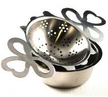 Lana's The Little House Shamrock Tea Strainer with Drip Bowl