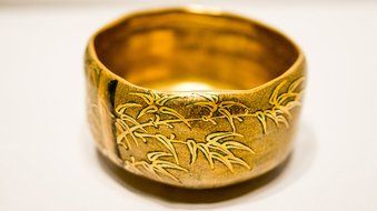 Matcha bowl chawan Kutaniyaki gilded with gold leaf Artist Artwork Hasegawa Suikou N6