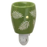 Scentsy Grotto Green Fern Plug in Warmer