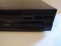 Technics SL-PD827 5 Disc CD Player N5
