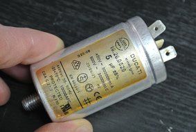 Faema E92 Elite A/4 Espresso Machine Replacement Part - Ducati Energia 16.26.0529 5uF Capacitor