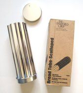Pampered Chef Scalloped Bread Tube N2